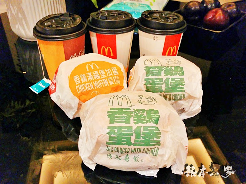 三重江月行館|挑高房型與媲美好樂迪KTV視聽室獨立空間|大窗綠化環境好舒適