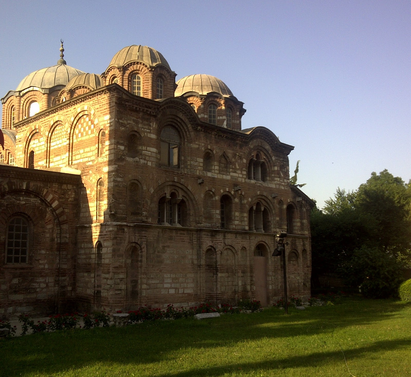 магварская высшая школа в византии. магнаврская высшая школа в византии. магнавра в константинополе. дворец магнавра в константинополе. школа в константинополе.