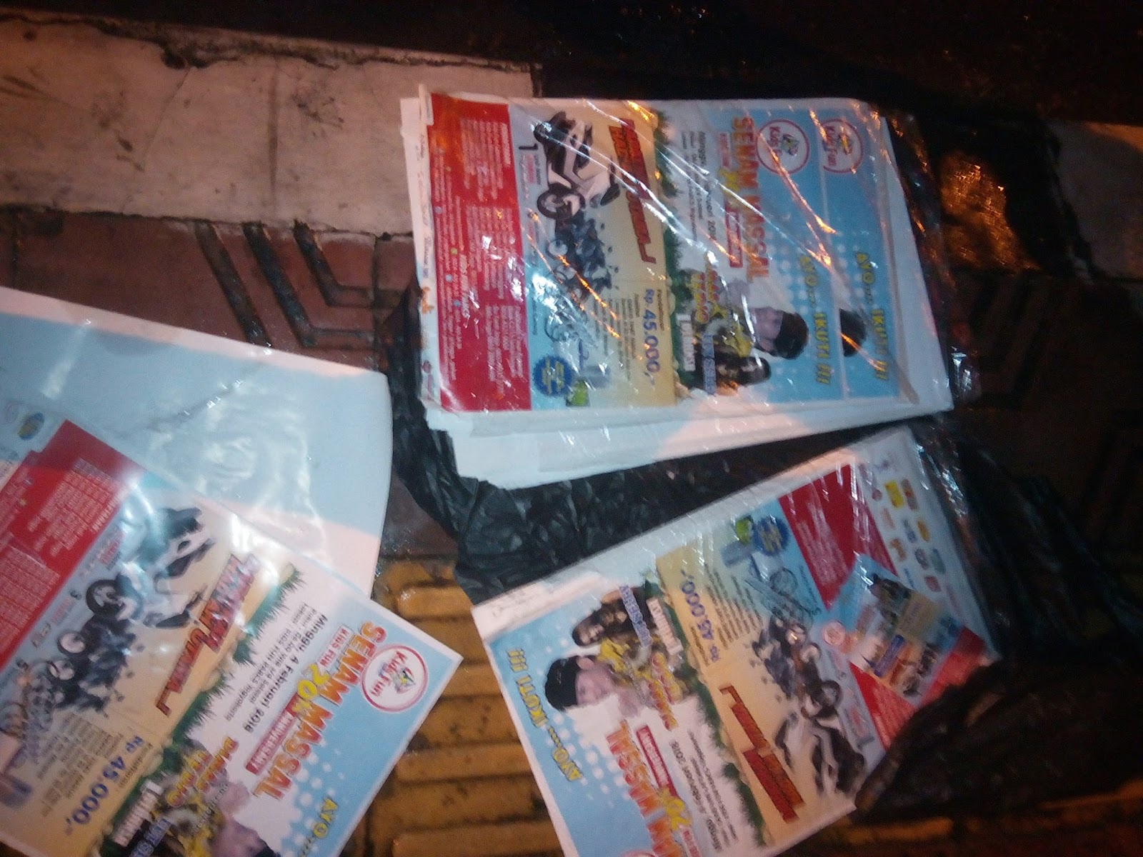 Review Jasa Menempelkan Poster Acara Senam MassalJasa