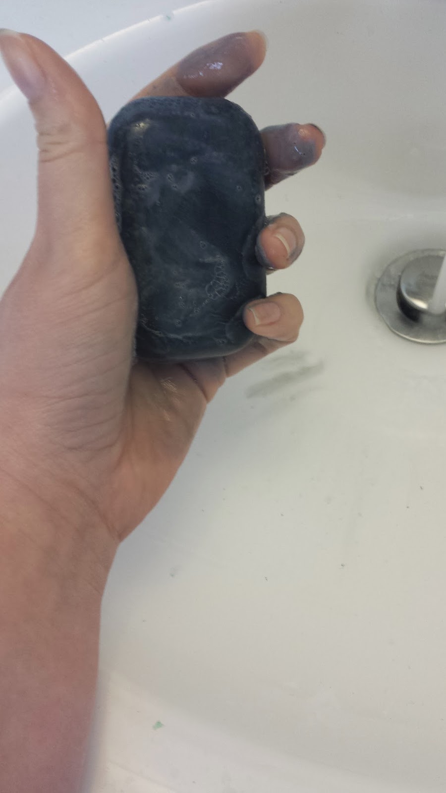 Guest Post: Healing Tree Bamboo Charcoal Soap Review & Giveaway - 5/29