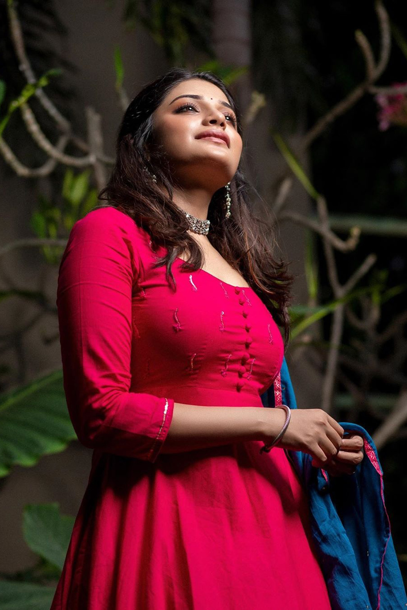 Meesaya Murukku Actress Aathmika Latest Cute HD Pics