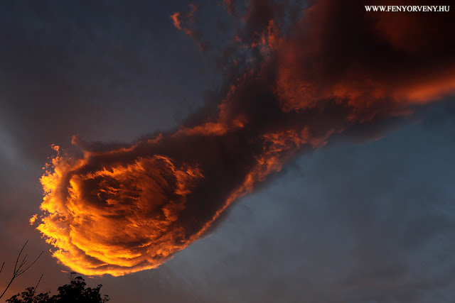 "Tűzlabda" felhő formáció Madeira felett