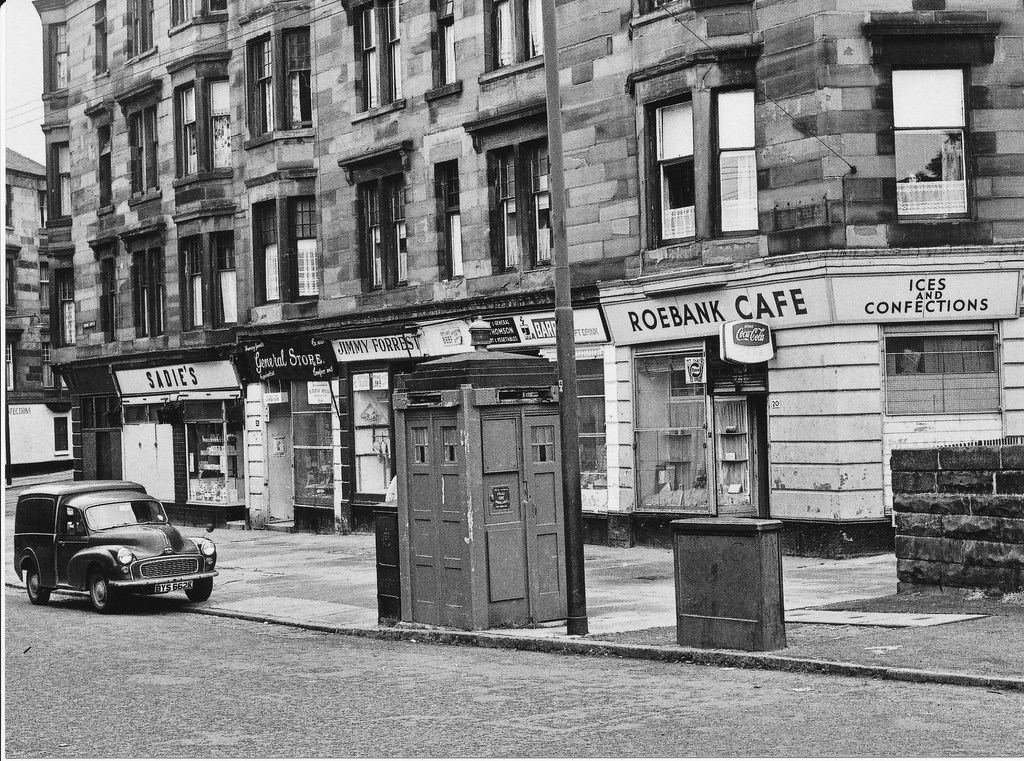 Amazing Vintage Photographs Capture Street Scenes of Dennistoun