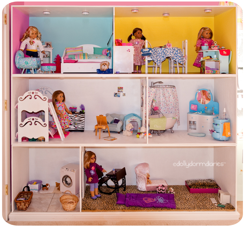 American Girl doll house pictures! Read 18 inch doll diaries at our American Girl Doll House. Visit our 18 inch dolls dollhouse!