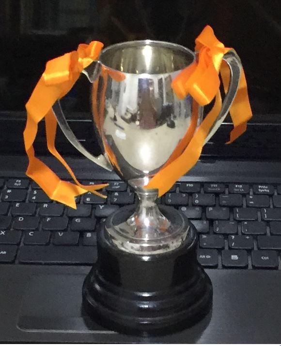 Catwalk Aksi Kucing Thom Gunn S Apartment Cats Fashionasta