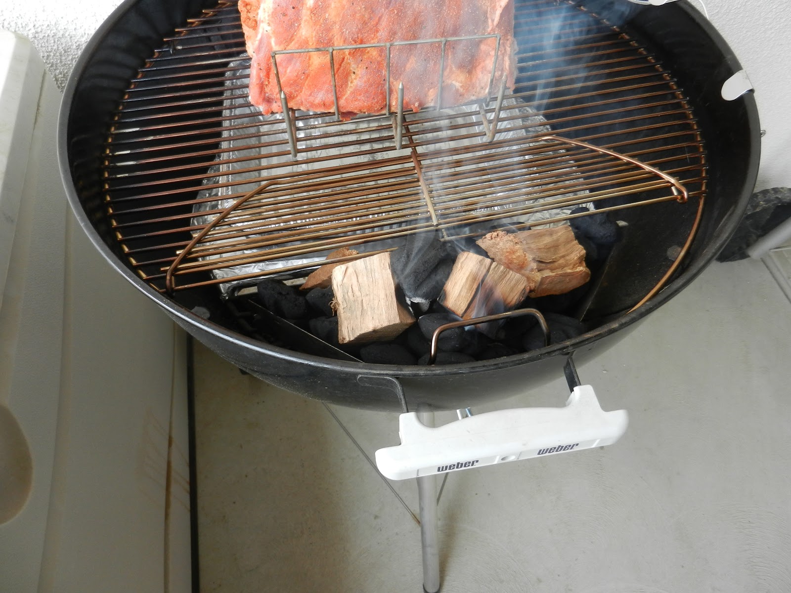 Converting er grill into dedicated smoker using Pitmaster IQ110