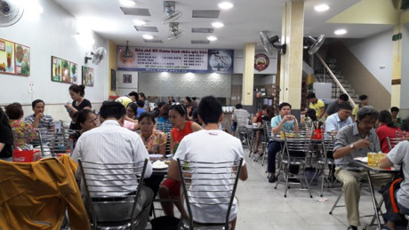 Nho Obama, quan bun cha Ha Noi ban ca ta bun moi ngay - Anh 11