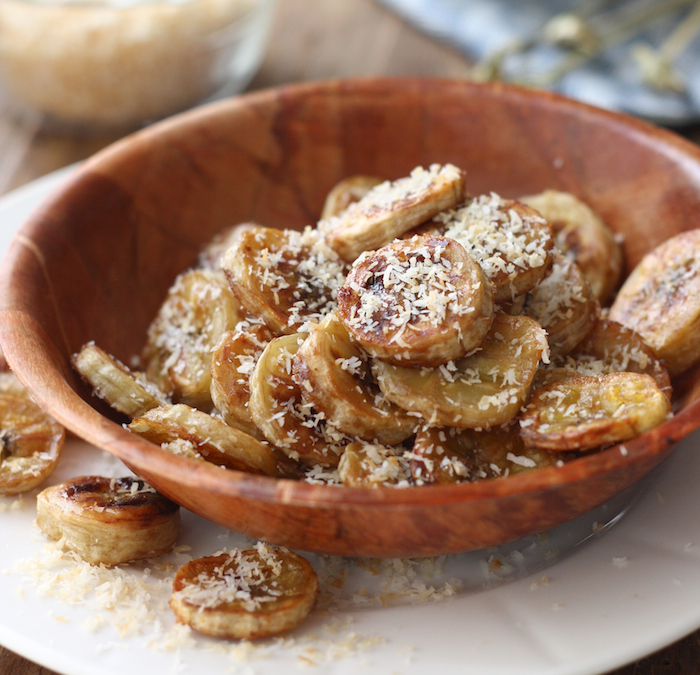 Homemade Banana Chips with Sweet Ginger Sea Salt & Toasted Coconut by SeasonWithSpice.com