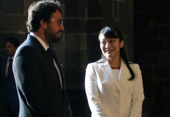 Princess Mako visited the ancient Inca ruins of Machu Picchu in Peru. She visit Koriqancha Temple and Cusco's Cathedral