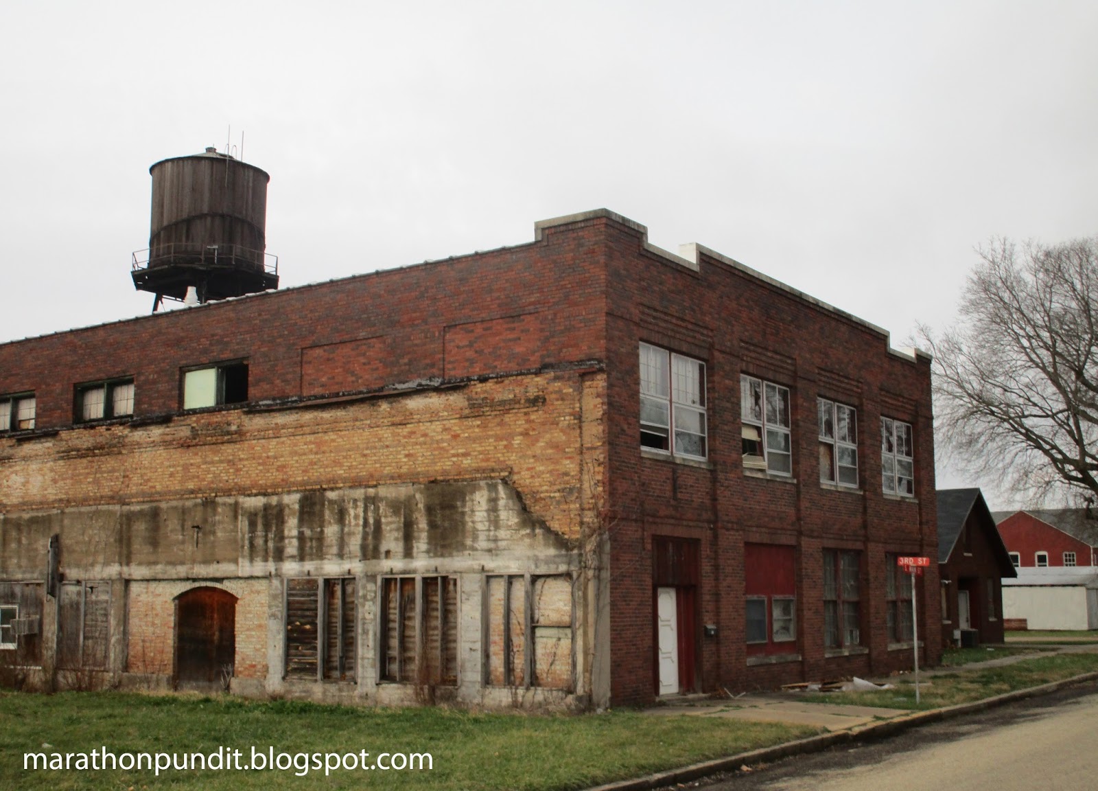 Marathon Pundit (Photos) Lacon, Illinois