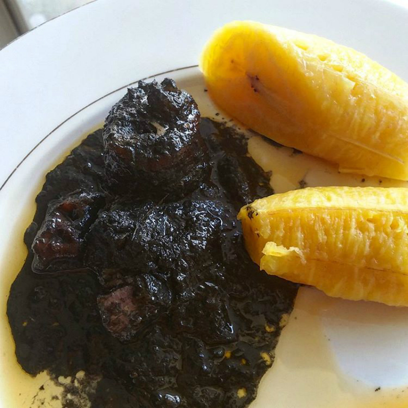Recette du Mbongo Tchobi, un plat délicat et savoureux ! KaoloMag