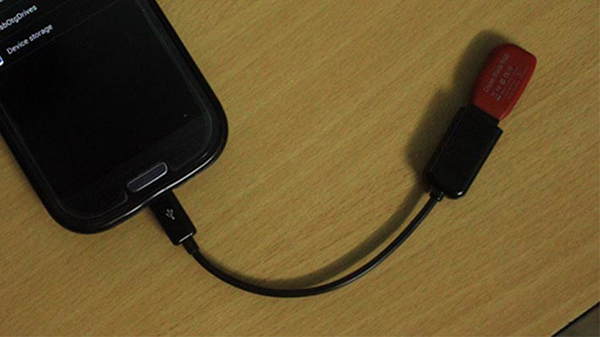 6 اشياء مذهلة يمكن القيام بها على هاتفك باستخدام كابل OTG ! USB-OTG-710x399