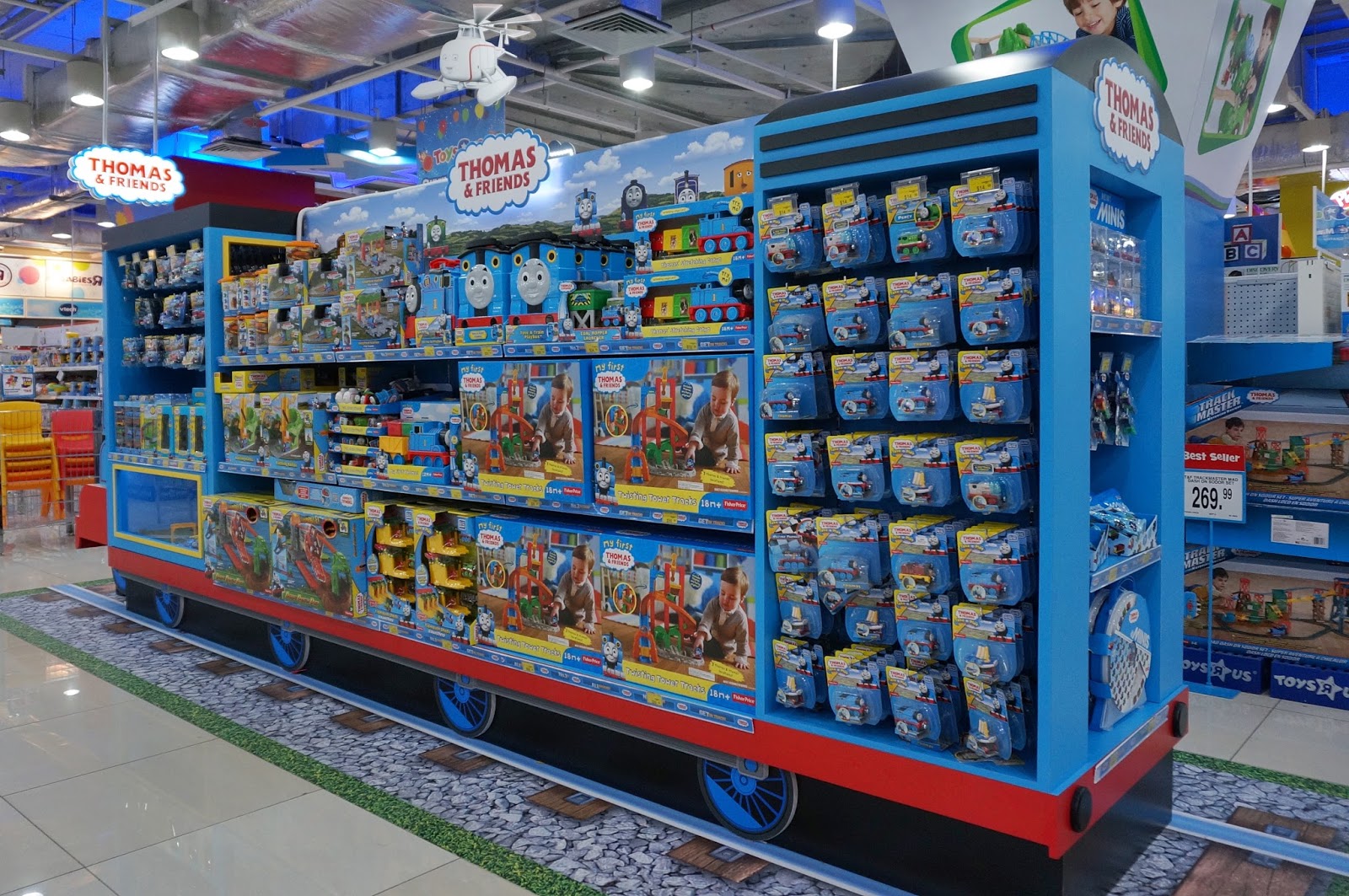 Toys"R"Us Vivocity Flagship Store Revamp!