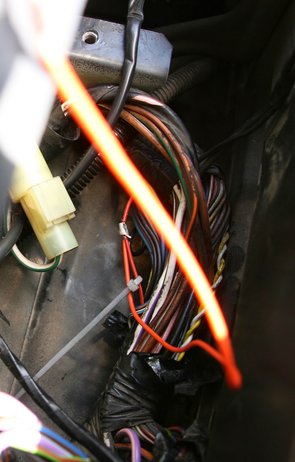 DiscoverThat - Journal: Daytime Running Lamps