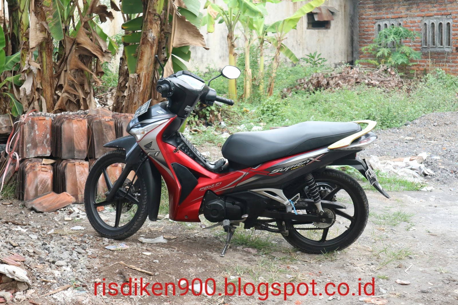 Perjalananku: Motor bisa ngecas sangat bermanfaat di jaman sekarang