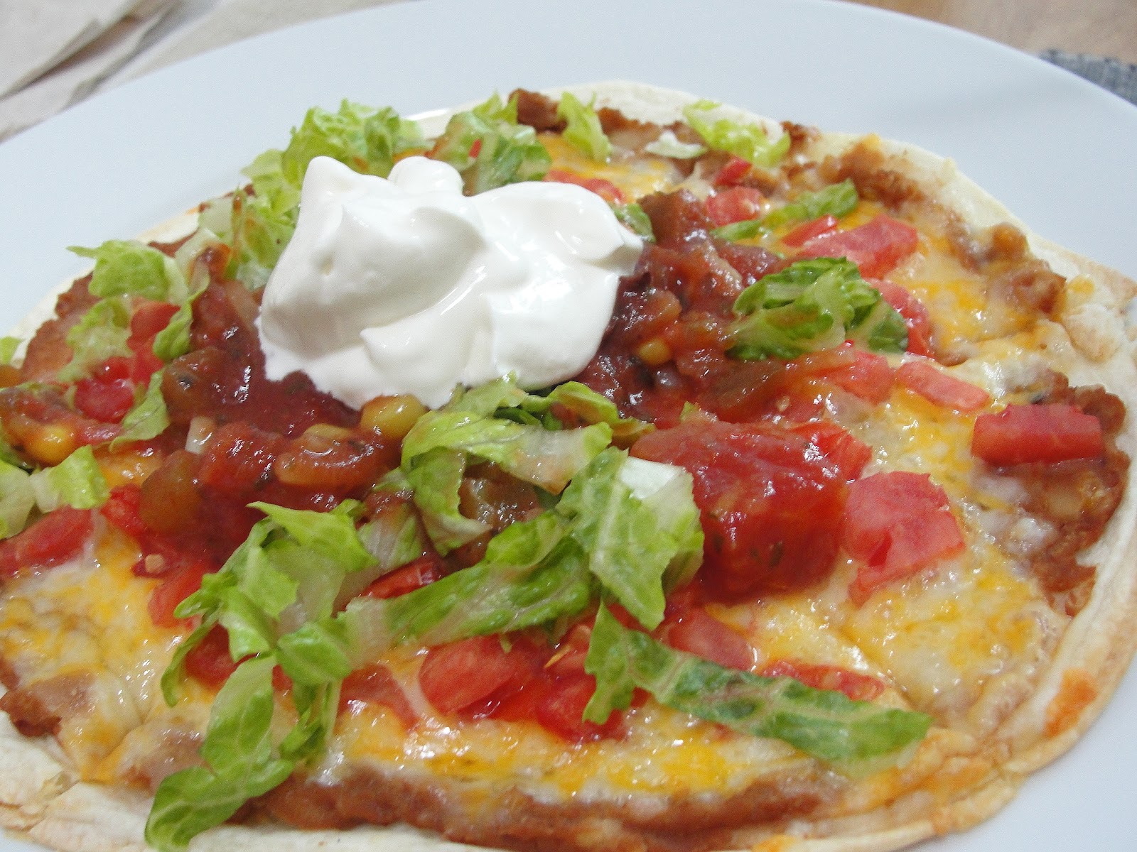 C Mom Cook: Mexican Tortilla Pizza