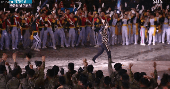 국군의 날 기념식 과거와 비교 | 인스티즈