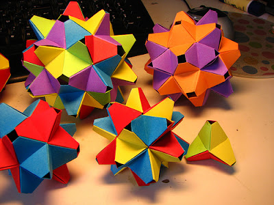 Origami Maniacs: What is Modular Origami?