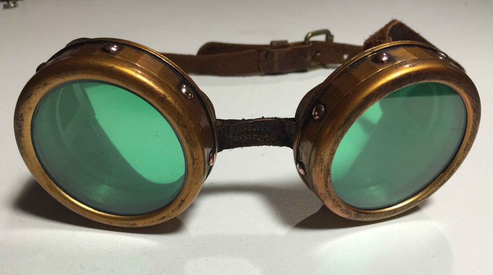 Pacific Ambitions Creations: DIY Steampunk Goggles - Tutorial on how to