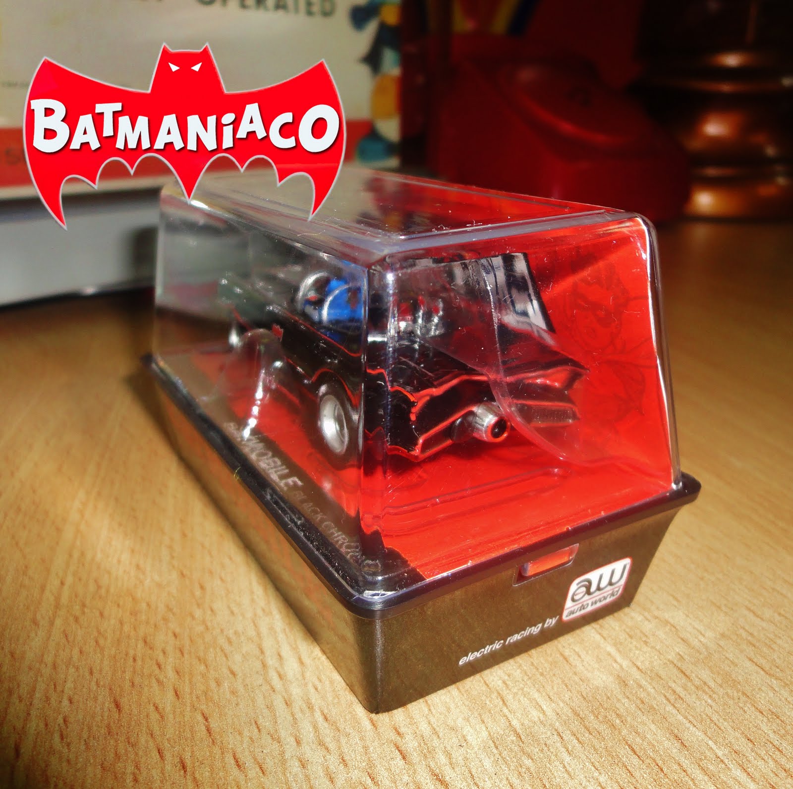 batmaniaco BATMOBILE ( ELECTRIC SLOT CAR )