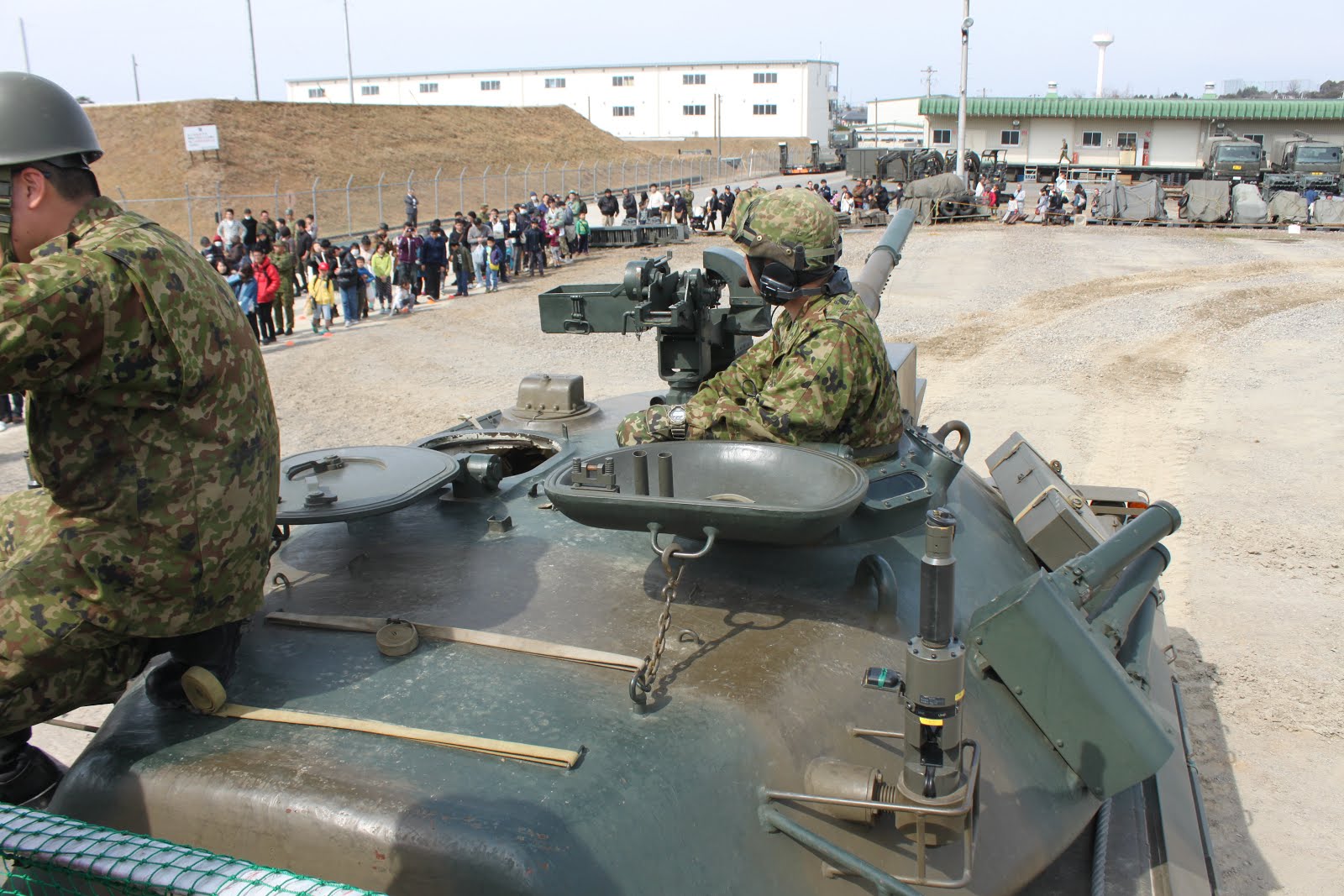 74式戦車・戦車兵