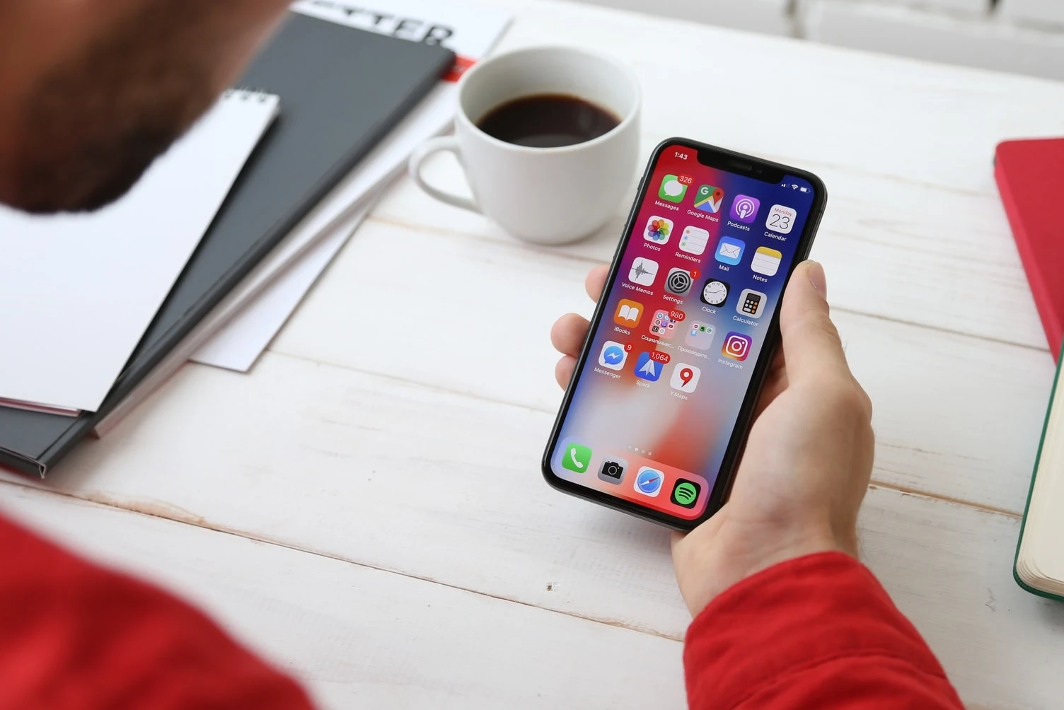 4 Types of Apps You Should Delete From Your Phone For A Better 2020!