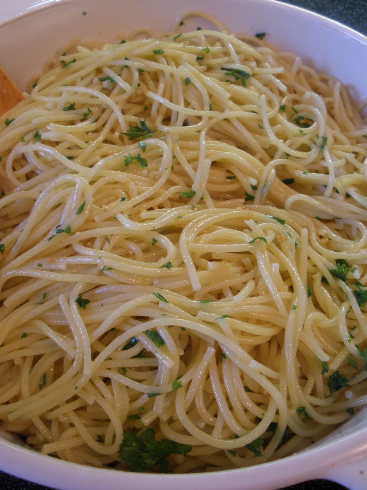 the half cut cook Garlic Spaghetti