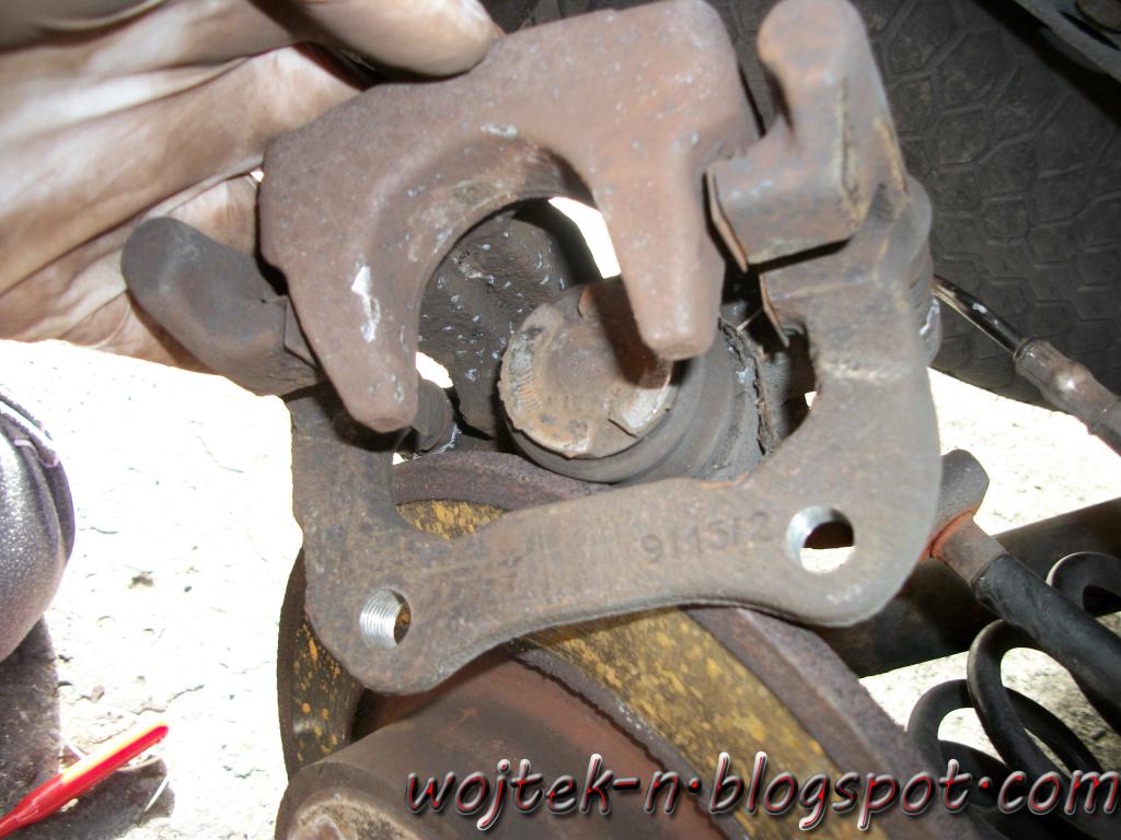 wojtekn brake discs replacing, front disc, rear disc, brake pads