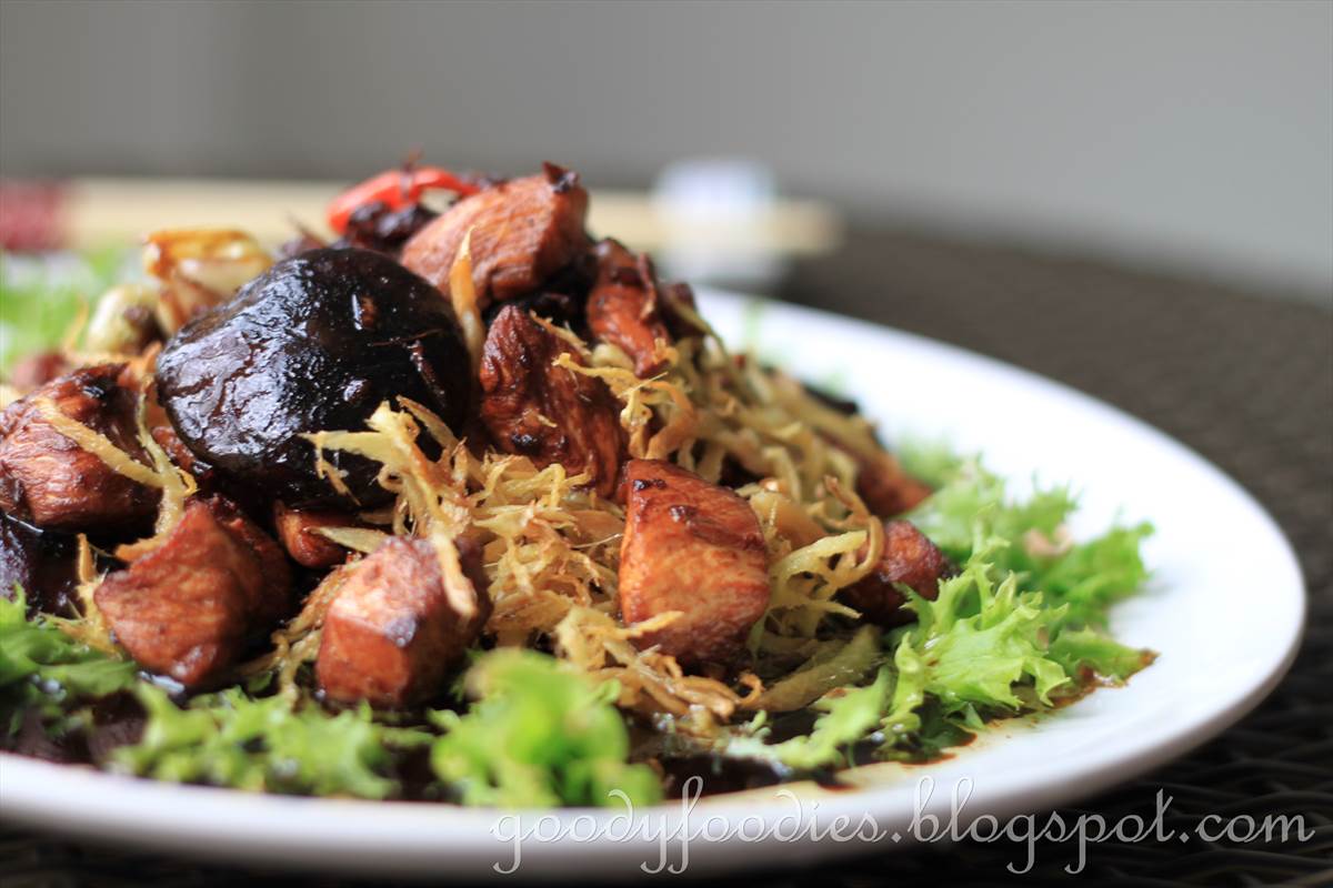 GoodyFoodies Recipe Stir fried chicken with dark soy sauce and crispy