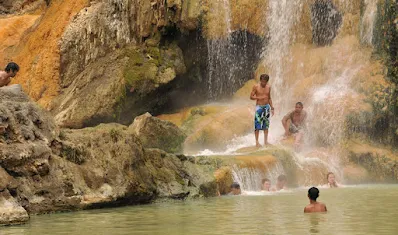 Bath Hot Spring side Lake Segara Anak 2000 meters