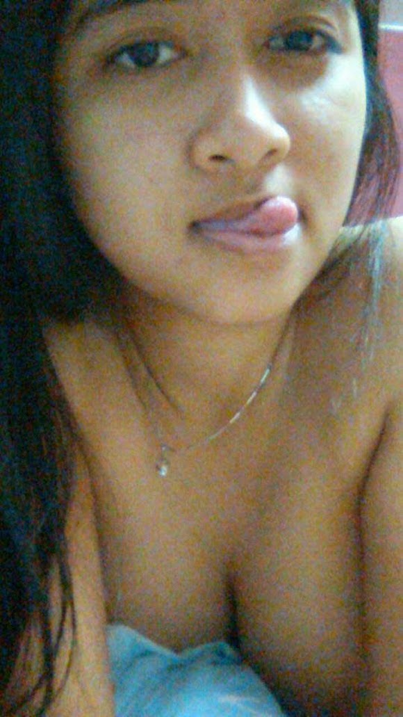 Malaysian College Girl Naked Selfie  Veronica German Babe -7305