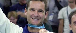 Iñaki Urdangarín con la medalla en los Juegos de Atlanta 1996