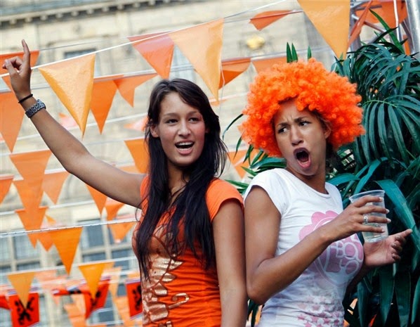 Happy Blog: Netherlands cheerleaders squad for the World Cup