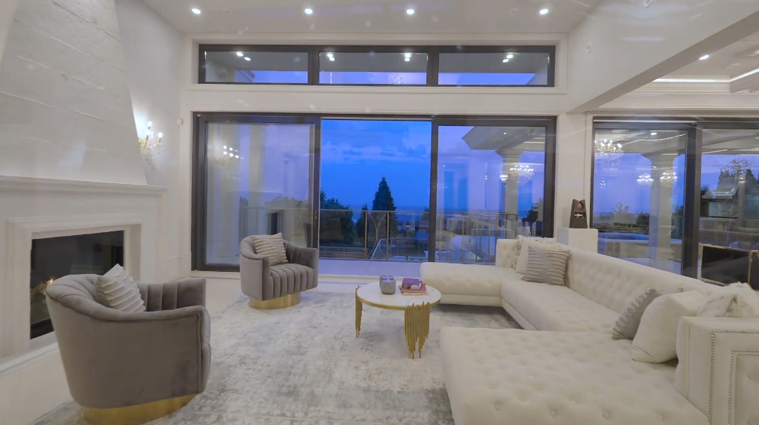 29 Interior Design Photos vs. 1103 Gilston Rd, West Vancouver Luxury Home Tour