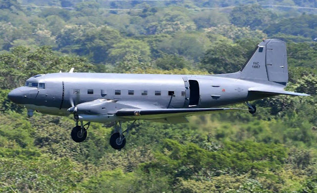 Resultado de imagen para avion ac-47t fantasma