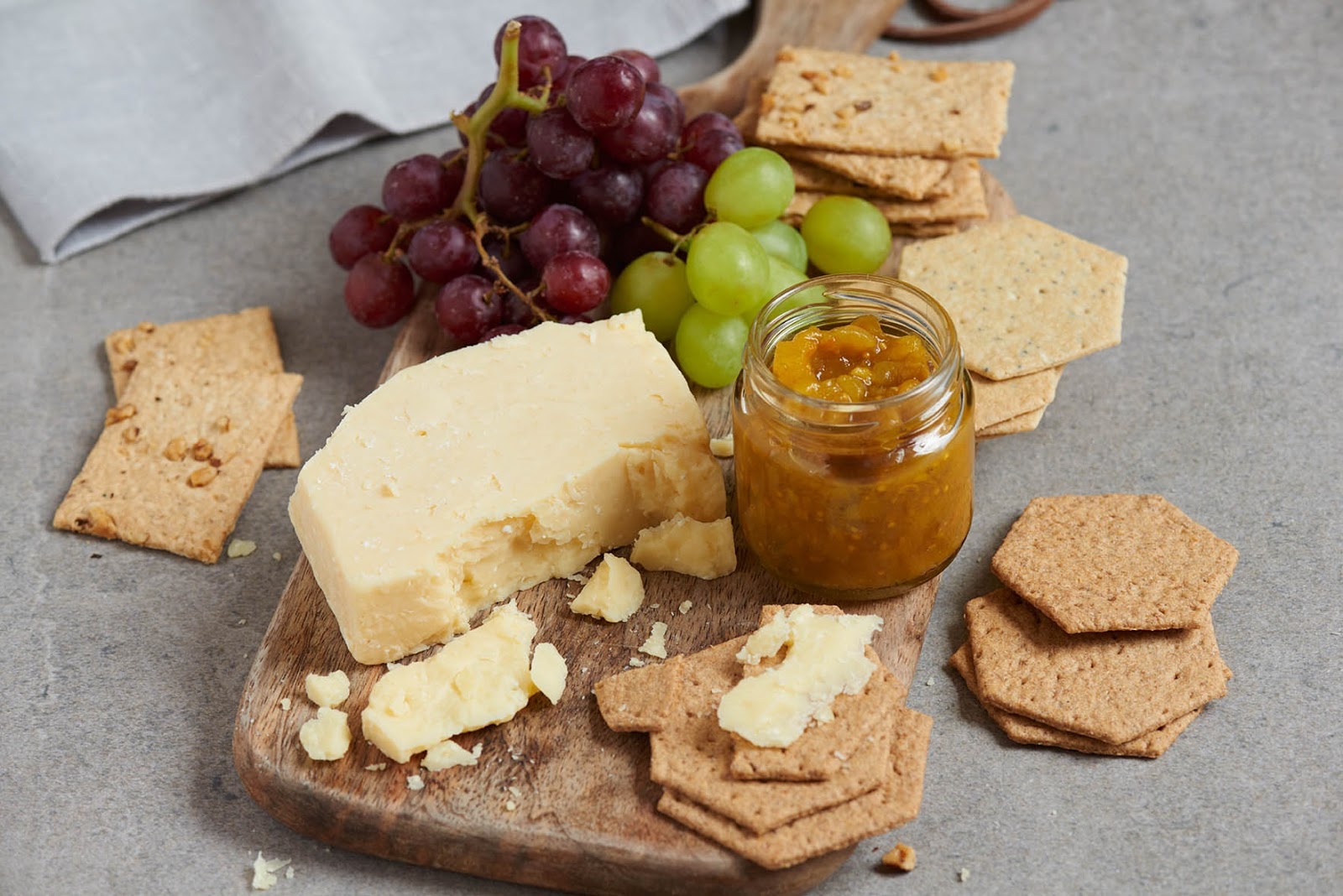 Quince, Orange And Chestnut Chutney With Davidstow® Cheddar. Quince, Orange And Chestnut Chutney With Davidstow® Cheddar