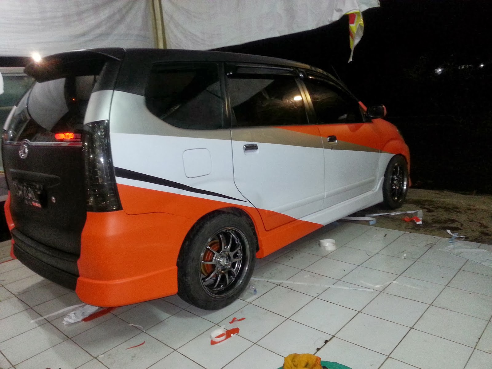 Koleksi Modifikasi Stiker Mobil Mobilio Terlengkap 