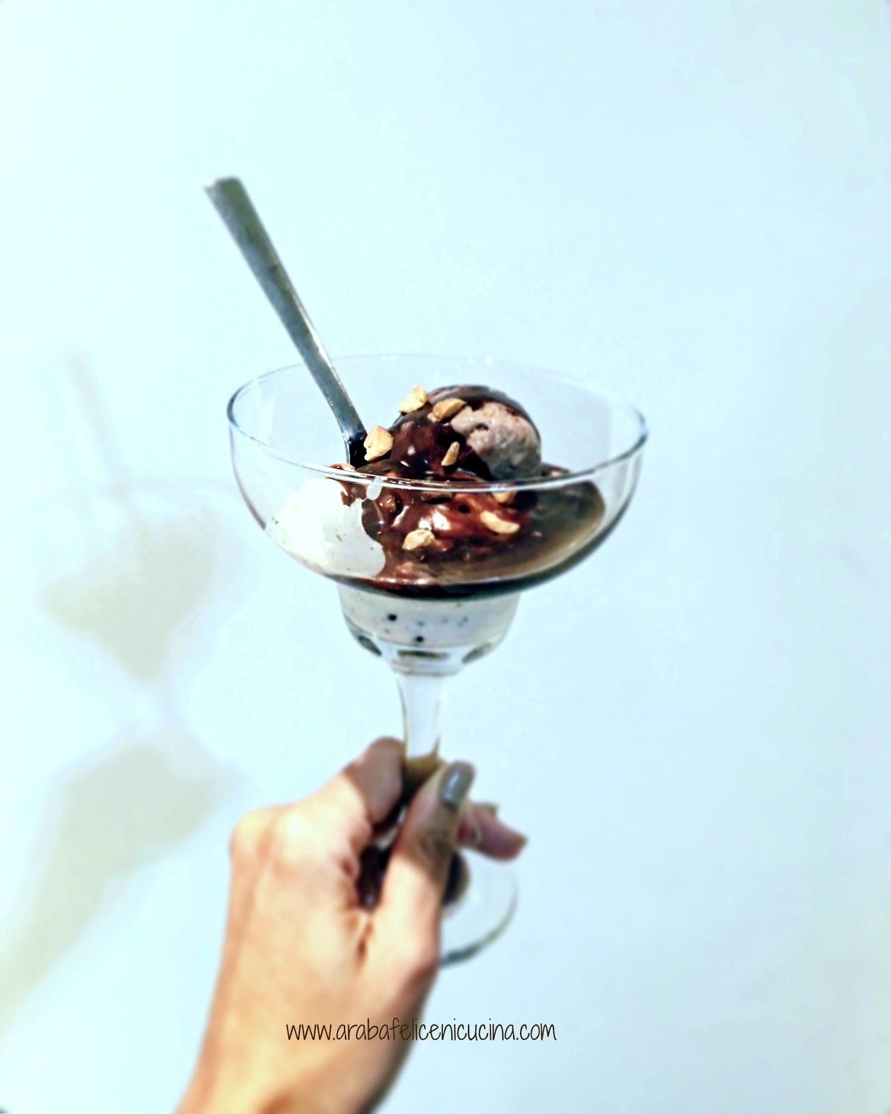Affogato Con Salsa Al Cioccolato E Burro Di Arachidi Arabafelice In Cucina