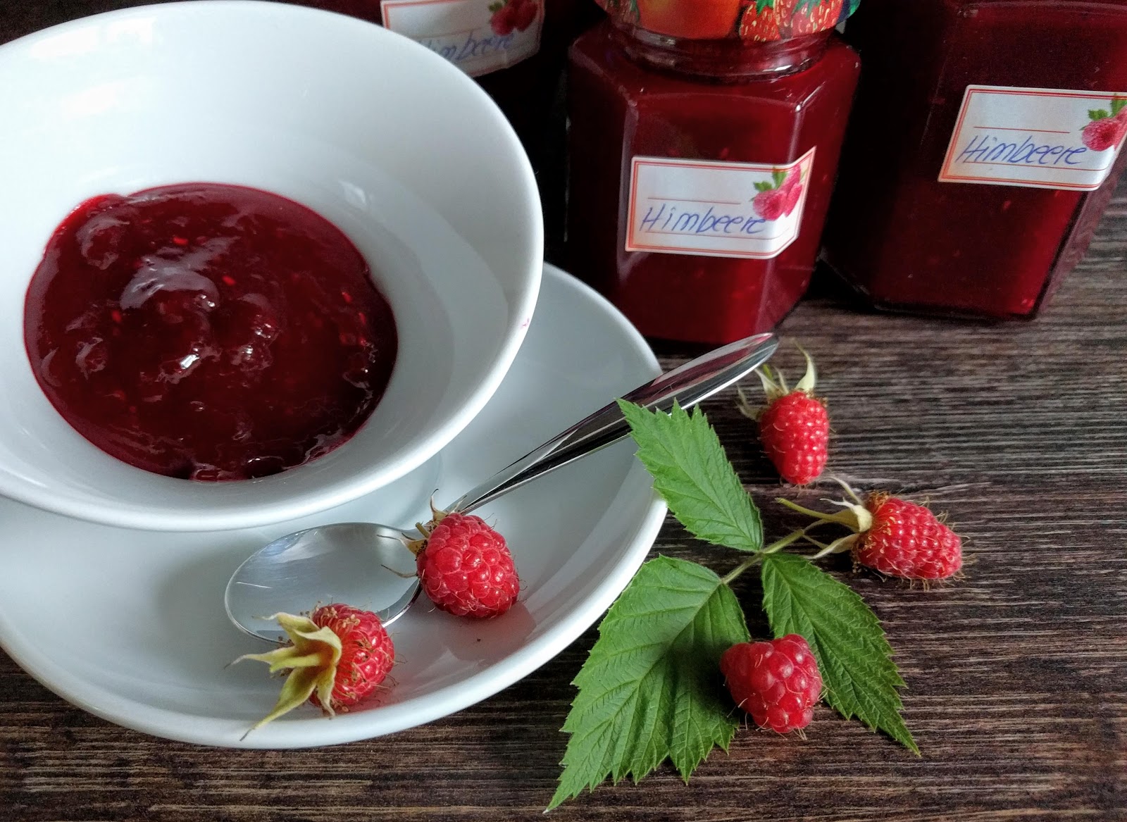 - Himbeer-, Erdbeer- und Heidelbeer-Marmelade - Himbeer-, Erdbeer- und Heidelbeer-Marmelade