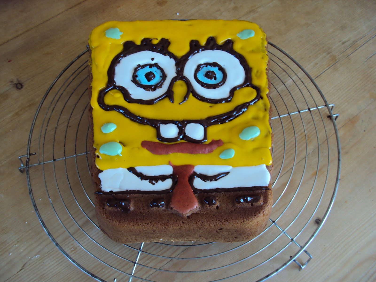 Svenja&amp;#39;s Koch- und Backblog: Spongebob Kuchen (Sandkuchen)