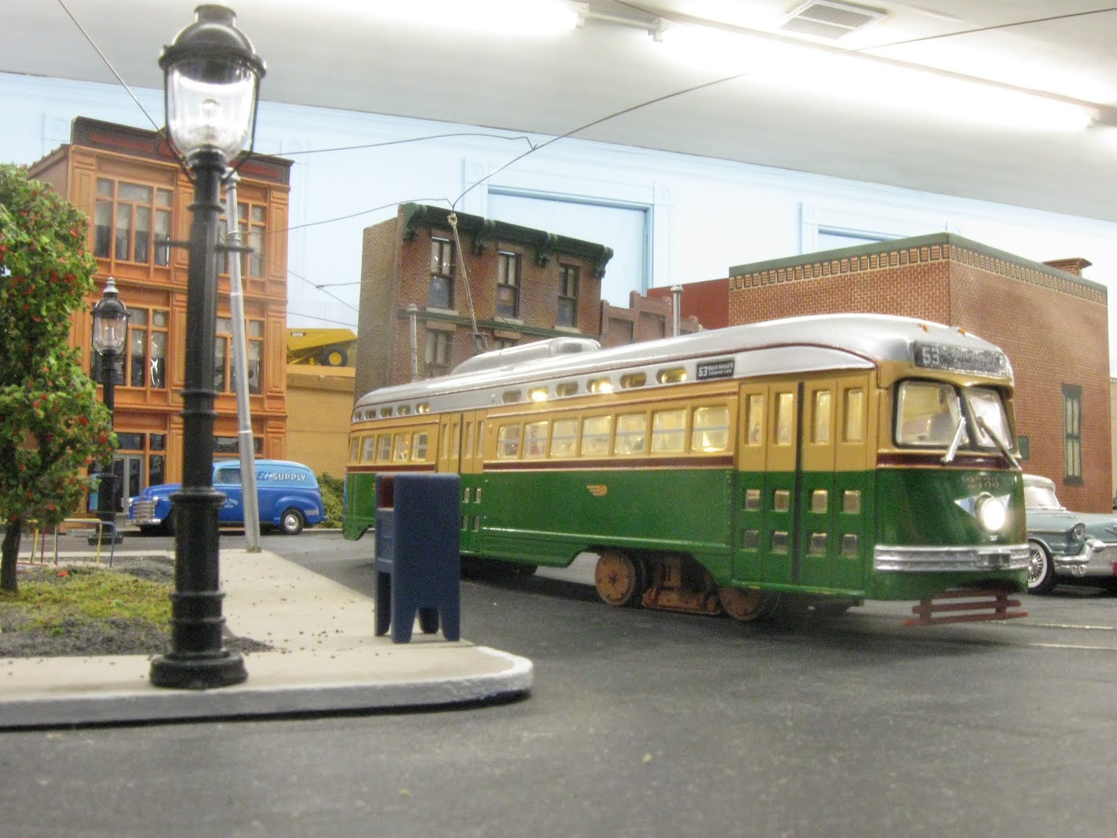 O Scale Trolley Topics by Charlie Pitts Some trolleys on the line at