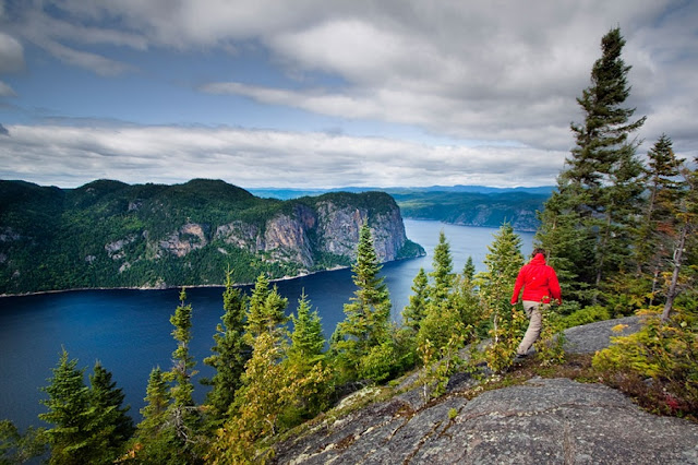 Parque Nacional Fjord-Du-Saguenay no Canadá Parque Nacional Fjord-Du-Saguenay no Canadá