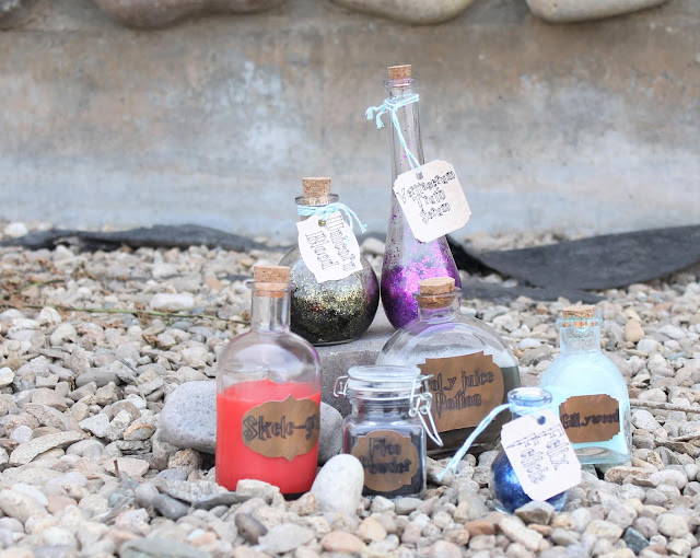Step by step tutorial and video on how to make your own Harry Potter potion labels.  Perfect for decorating this Halloween.