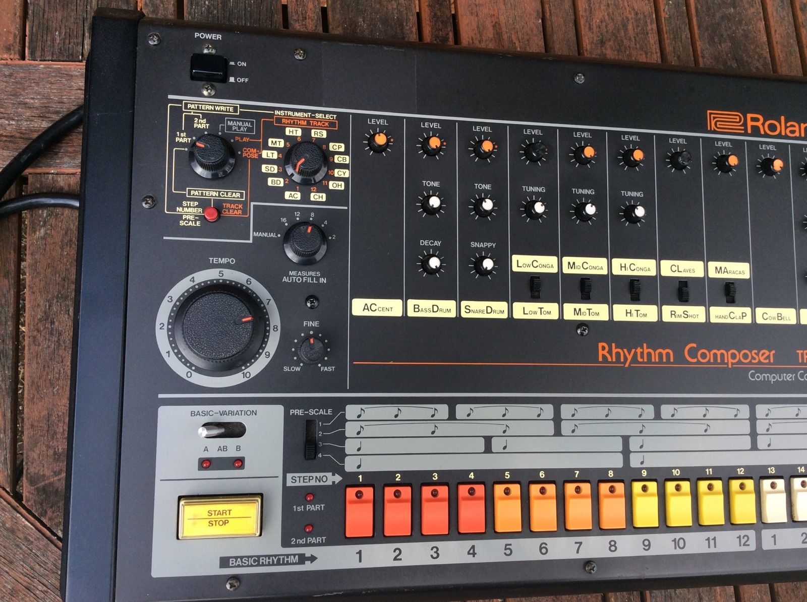 MATRIXSYNTH: Roland TR 808 Drum Machine