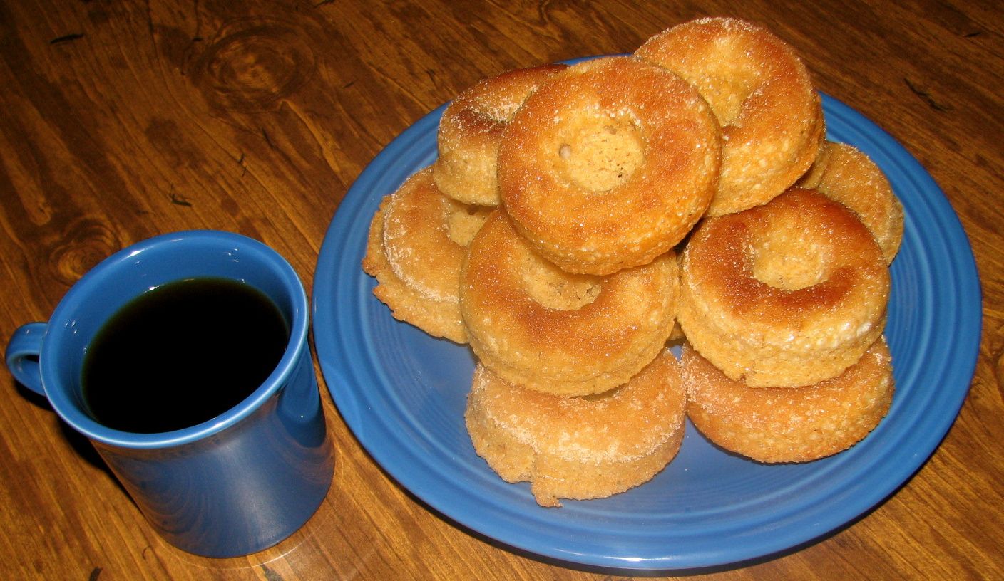 Shel's Kitchen Cinnamon Baked Donuts