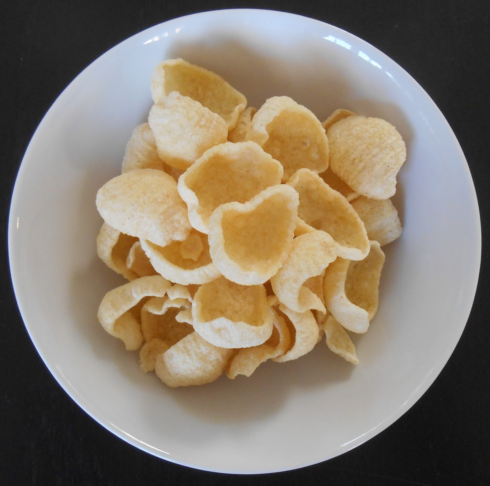 Cheeseburger Crisps & Other Stories Eat Real Hummus Chips Sea Salt Flavour