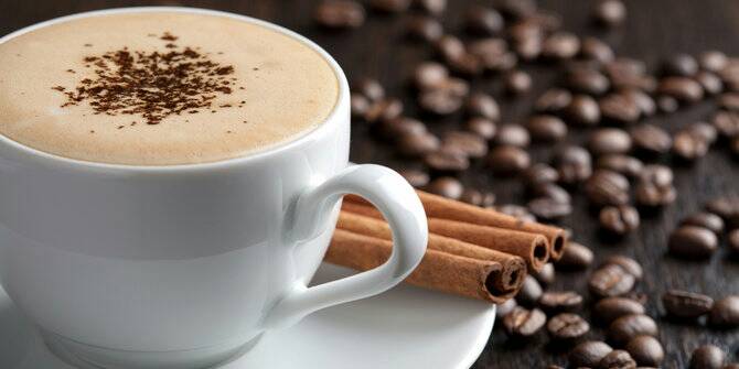Gambar Secangkir Kopi Di Pagi Hari - Mino Gambar