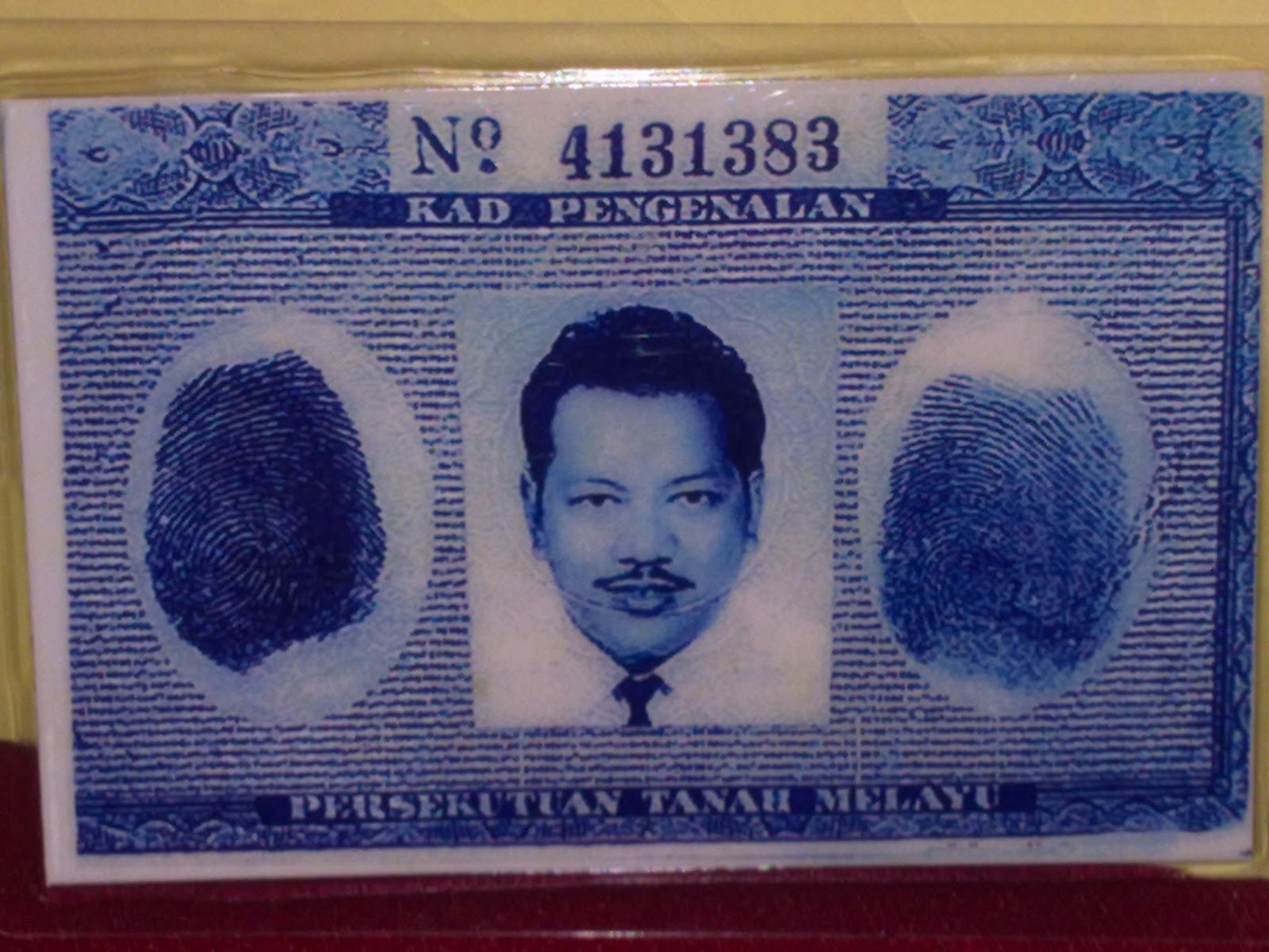 GALERI ANTIK YUSMA SALINAN KAD PENGENALAN TAN SRI P.RAMLE