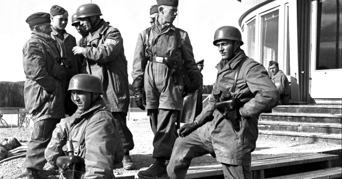 NAZI JERMAN Foto 7. FliegerDivision / 1. FallschirmjägerDivision