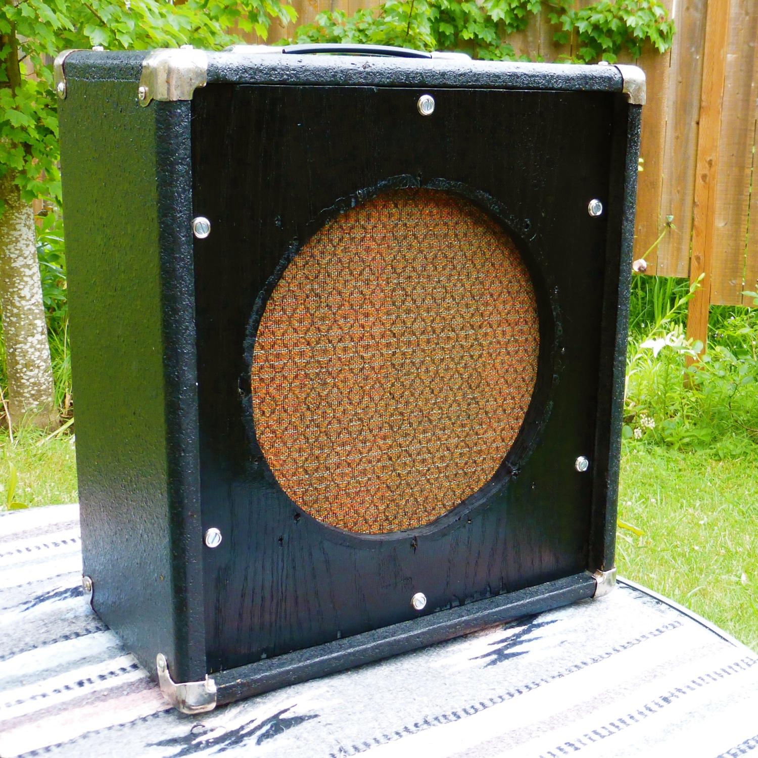 epiphone speaker cabinet